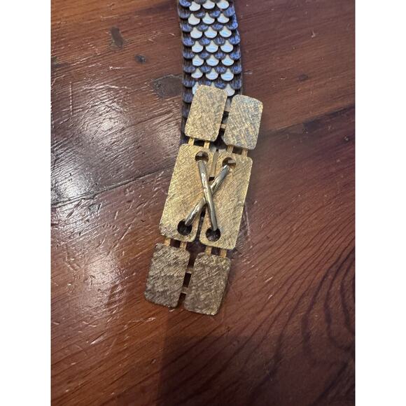 Vintage Art Deco Gold Metallic Fish Scale Elastic Glam Stretchy Belt - Picture 2 of 10